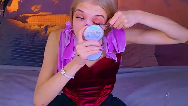 Snapshot of 4example_Chloe chatting on October 22, 2025, 10:37 am 4example Chloe online show from October 22, 2025, 10:37 am