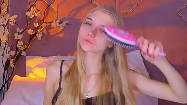 Snapshot of 4example_Chloe chatting on November 6, 2025, 10:27 am 4example Chloe online show from November 6, 2025, 10:27 am