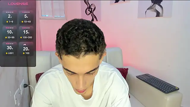 Snapshot of nathan_shimmer chatting on September 8, 2025, 9:03 pm nathan shimmer online show from September 8, 2025, 9:03 pm