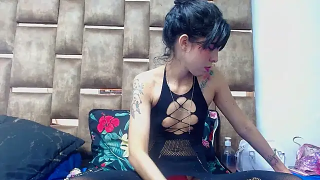 Snapshot of Alexahotz chatting on September 21, 2025, 6:48 am Alexahotz online show from September 21, 2025, 6:48 am