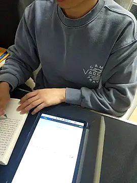 Snapshot of K_istp chatting on November 17, 2025, 5:24 am K istp online show from November 17, 2025, 5:24 am