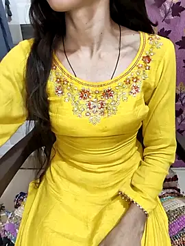 Snapshot of Cute_Manju01 chatting on October 18, 2025, 6:41 pm Cute Manju01 online show from October 18, 2025, 6:41 pm