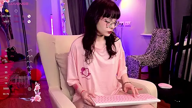 Snapshot of Misa_Perfect chatting on November 15, 2025, 11:40 am Misa Perfect online show from November 15, 2025, 11:40 am