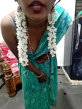 Snapshot of Swapna_kannada chatting on September 26, 2025, 4:44 pm Swapna kannada online show from September 26, 2025, 4:44 pm