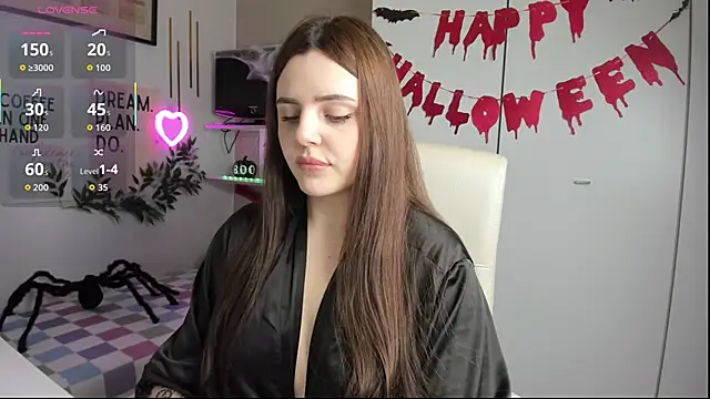 Snapshot of LiaWoow chatting on October 25, 2025, 6:43 am LiaWoow online show from October 25, 2025, 6:43 am