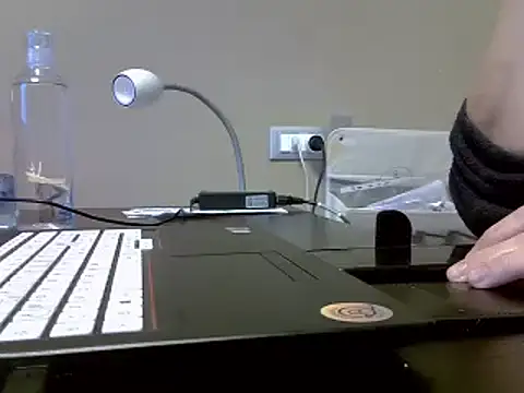 ITALIANASISIXX online show from January 16, 2025, 7:17 am