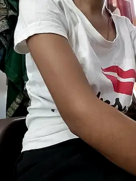 Ruhi 07 online show from September 25, 2025, 4:05 am