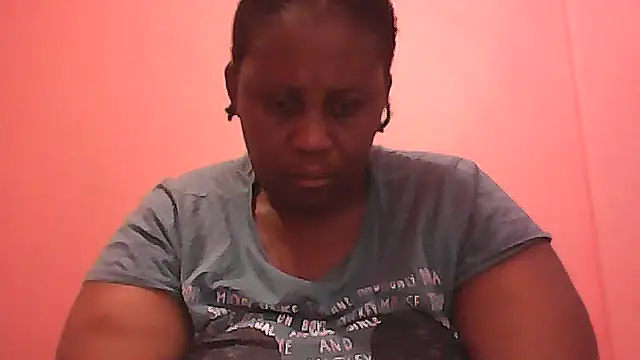 Snapshot of HUGEASSXXXXX chatting on October 10, 2025, 4:11 am HUGEASSXXXXX online show from October 10, 2025, 4:11 am