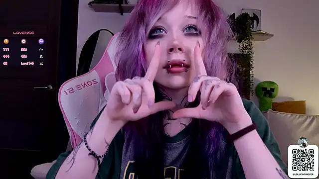 Snapshot of Lollyshy chatting on September 13, 2025, 1:11 pm Lollyshy online show from September 13, 2025, 1:11 pm