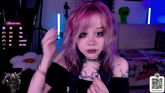 Snapshot of Lollyshy chatting on October 24, 2025, 10:33 am Lollyshy online show from October 24, 2025, 10:33 am