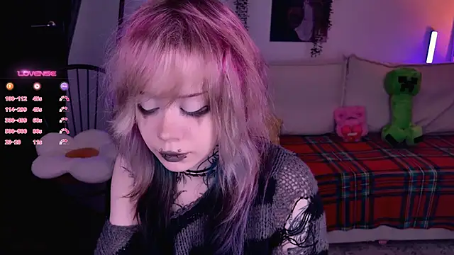 Snapshot of Lollyshy chatting on November 26, 2025, 9:21 am Lollyshy online show from November 26, 2025, 9:21 am