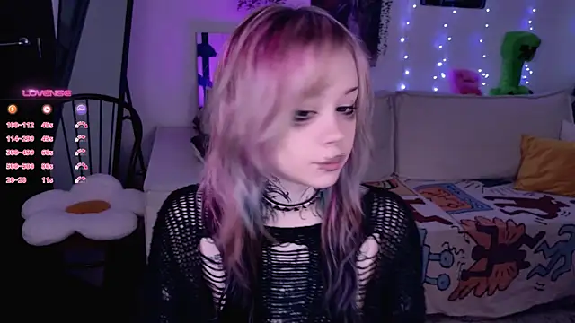 Snapshot of Lollyshy chatting on December 14, 2025, 10:20 am Lollyshy online show from December 14, 2025, 10:20 am