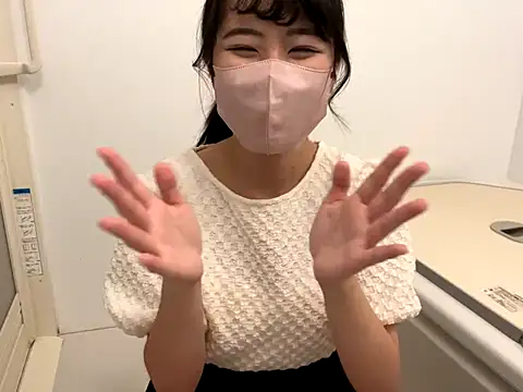 Snapshot of sora_033 chatting on November 15, 2025, 4:25 pm sora 033 online show from November 15, 2025, 4:25 pm