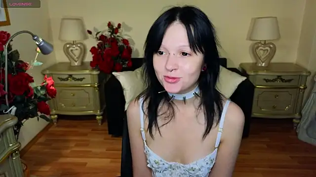 Snapshot of mimi_purrs chatting on October 1, 2025, 4:40 am mimi purrs online show from October 1, 2025, 4:40 am