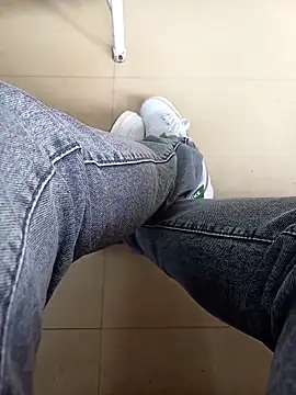 Snapshot of lilldickyyy chatting on October 19, 2025, 6:47 am lilldickyyy online show from October 19, 2025, 6:47 am