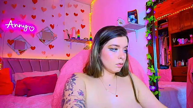 Anny Hurtado online show from September 10, 2025, 8:03 am