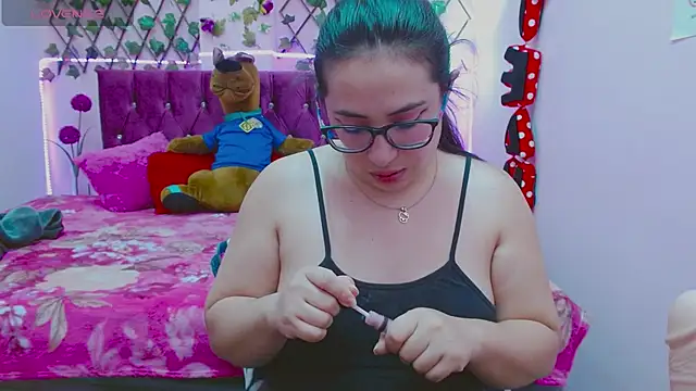 Snapshot of Estrella__sex chatting on September 17, 2025, 8:43 pm Estrella sex online show from September 17, 2025, 8:43 pm