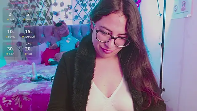 Snapshot of Estrella__sex chatting on October 3, 2025, 12:24 pm Estrella sex online show from October 3, 2025, 12:24 pm