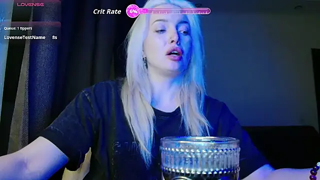 Snapshot of SpaceMarsi chatting on October 11, 2025, 7:56 pm SpaceMarsi online show from October 11, 2025, 7:56 pm