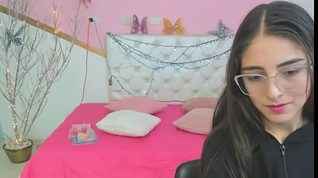 Snapshot of sofi_san chatting on October 18, 2025, 1:56 pm sofi san online show from October 18, 2025, 1:56 pm