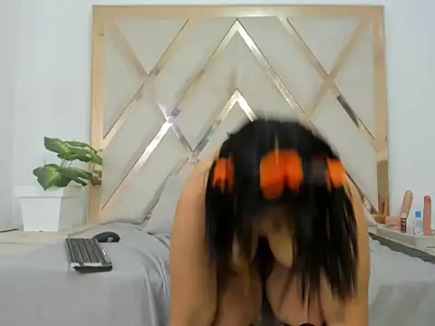 Snapshot of arielasm chatting on October 24, 2025, 12:56 pm arielasm online show from October 24, 2025, 12:56 pm