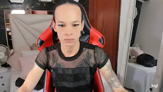 Snapshot of sara_slut21 chatting on December 25, 2024, 4:43 pm sara slut21 online show from December 25, 2024, 4:43 pm