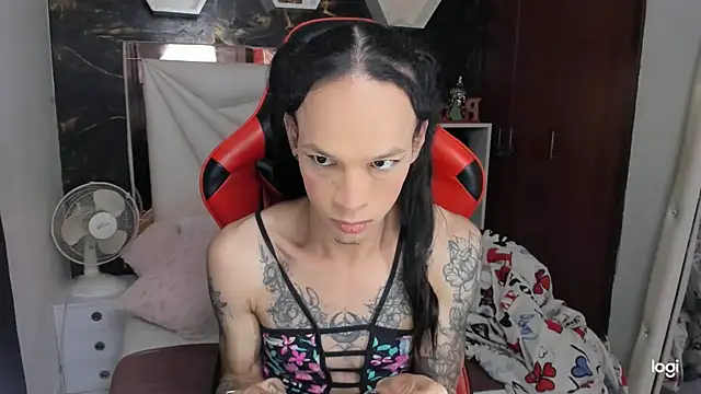 Snapshot of sara_slut21 chatting on December 27, 2024, 3:37 pm sara slut21 online show from December 27, 2024, 3:37 pm