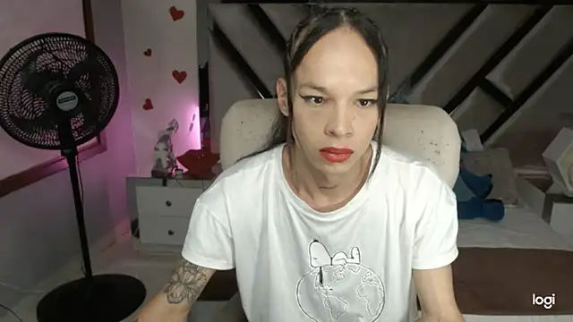 Snapshot of sara_slut21 chatting on January 17, 2025, 10:34 pm sara slut21 online show from January 17, 2025, 10:34 pm