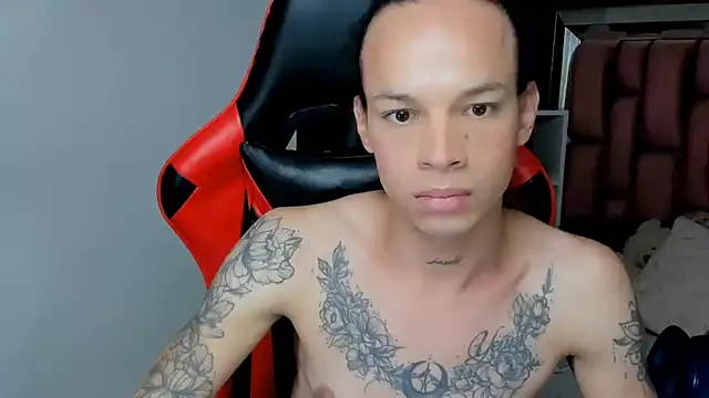 Snapshot of sara_slut21 chatting on March 18, 2025, 12:16 am sara slut21 online show from March 18, 2025, 12:16 am