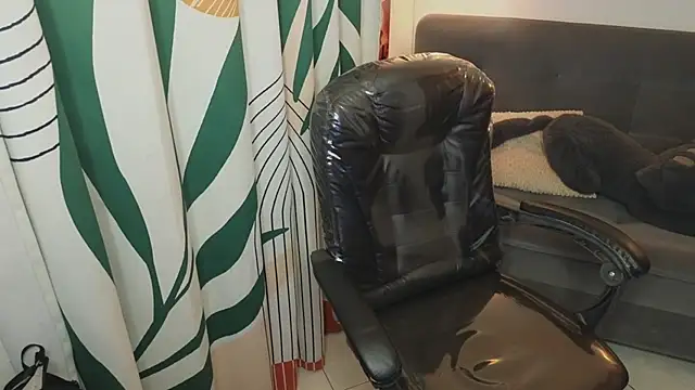 kathie lozada online show from November 11, 2025, 5:18 am