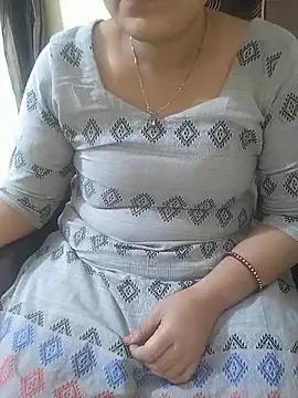 Snapshot of Diya-Sharmaa chatting on October 23, 2025, 5:18 am Diya-Sharmaa online show from October 23, 2025, 5:18 am