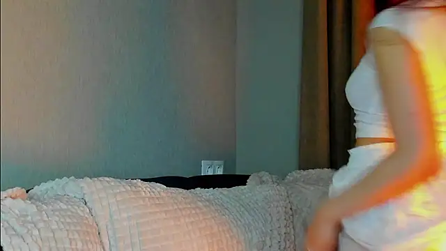 Snapshot of Forever_Smiler chatting on September 14, 2025, 8:19 pm Forever Smiler online show from September 14, 2025, 8:19 pm