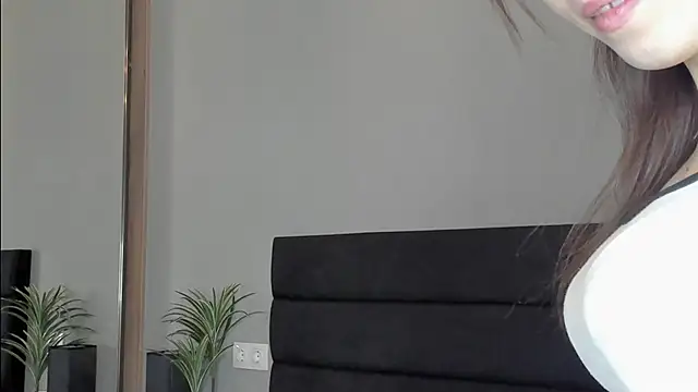 Snapshot of Forever_Smiler chatting on October 7, 2025, 9:06 am Forever Smiler online show from October 7, 2025, 9:06 am