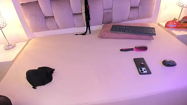 Snapshot of Dannika07 chatting on October 30, 2025, 3:08 am Dannika07 online show from October 30, 2025, 3:08 am