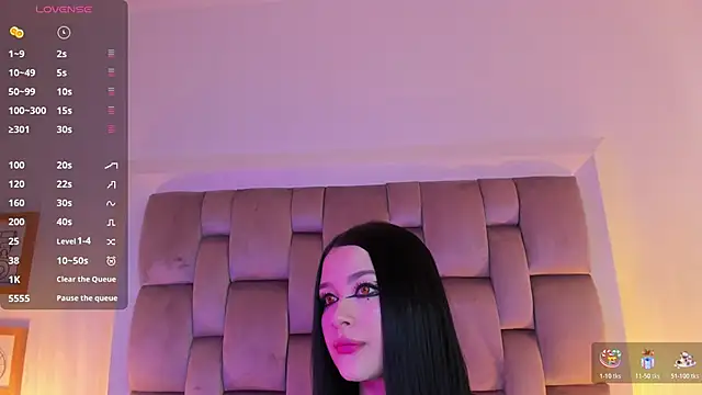 Snapshot of Dannika07 chatting on November 12, 2025, 3:29 am Dannika07 online show from November 12, 2025, 3:29 am