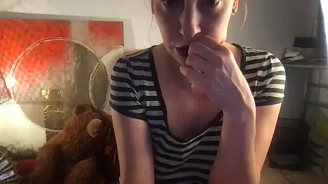 Bembi Trouble online show from November 16, 2025, 8:20 am