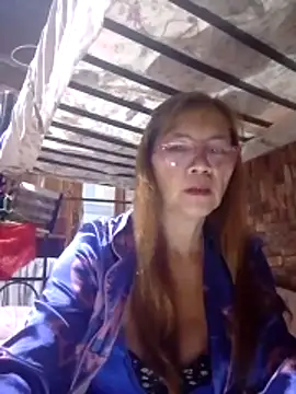 Snapshot of SexyHottMom chatting on November 14, 2025, 1:43 pm SexyHottMom online show from November 14, 2025, 1:43 pm