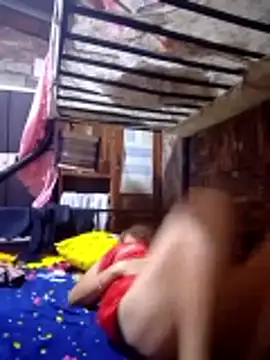 Snapshot of SexyHottMom chatting on December 5, 2025, 12:19 am SexyHottMom online show from December 5, 2025, 12:19 am