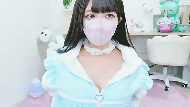 Snapshot of Reina_Fcup chatting on November 10, 2025, 11:42 am Reina Fcup online show from November 10, 2025, 11:42 am