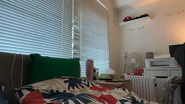 zoetaylorxxx online show from December 3, 2025, 1:42 pm