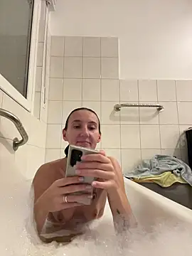 Emilia Mausi online show from October 11, 2025, 6:50 pm