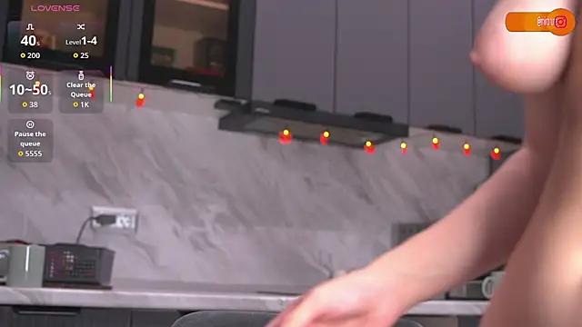 Snapshot of Mirarune chatting on November 2, 2025, 3:14 pm Mirarune online show from November 2, 2025, 3:14 pm