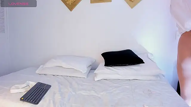 Aleexiiaa online show from September 19, 2025, 12:17 pm