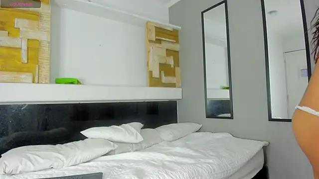 Aleexiiaa online show from November 27, 2025, 12:40 pm