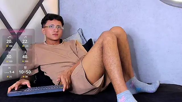 Snapshot of _Leohot_ chatting on September 27, 2025, 3:44 am Leohot online show from September 27, 2025, 3:44 am