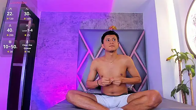 Snapshot of _Leohot_ chatting on December 13, 2025, 9:42 pm Leohot online show from December 13, 2025, 9:42 pm