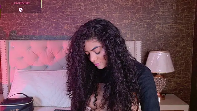 Carly Monroe  online show from November 15, 2025, 5:16 am