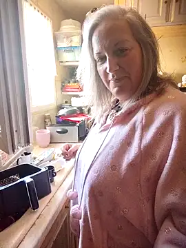 Snapshot of Feelineducentre chatting on October 12, 2025, 9:52 am Feelineducentre online show from October 12, 2025, 9:52 am