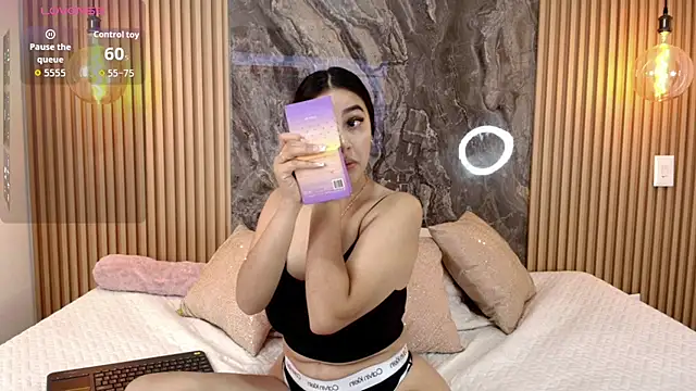 Snapshot of Alana-Jones chatting on October 28, 2025, 1:25 pm Alana-Jones online show from October 28, 2025, 1:25 pm