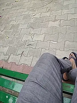 Snapshot of monty935 chatting on November 29, 2025, 11:24 am monty935 online show from November 29, 2025, 11:24 am